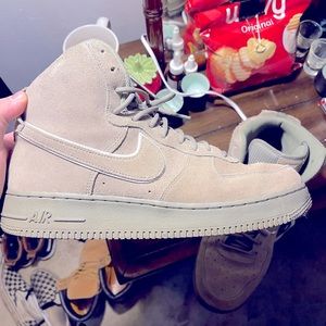 Gray Air Force 1 Mid